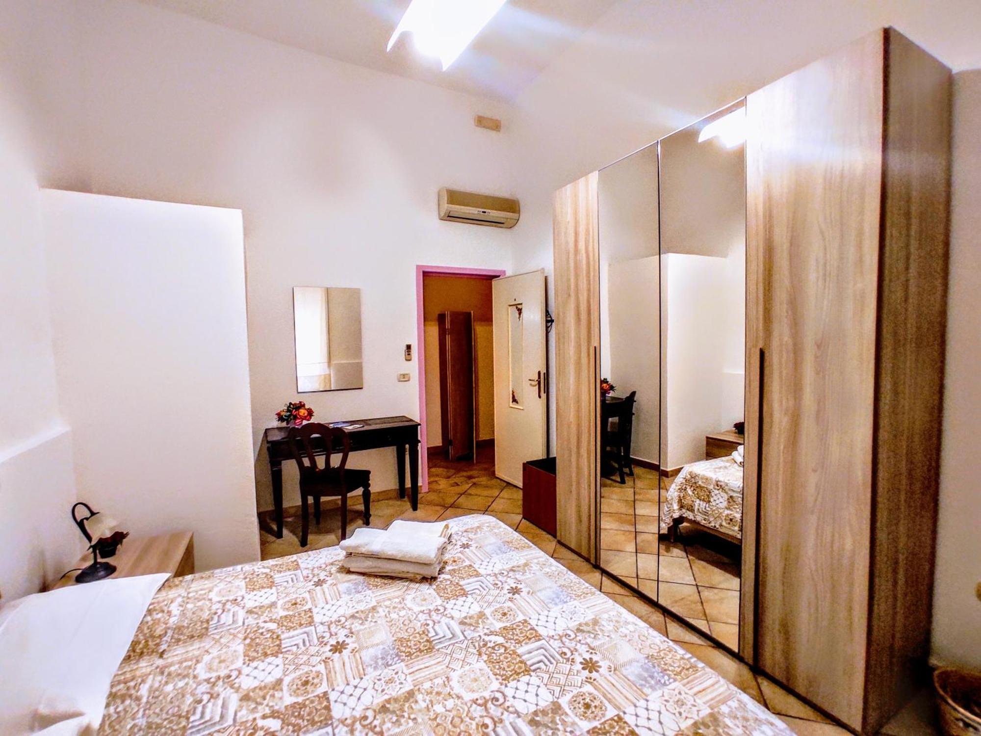 Domo Janas Guesthouse Olbia Kültér fotó